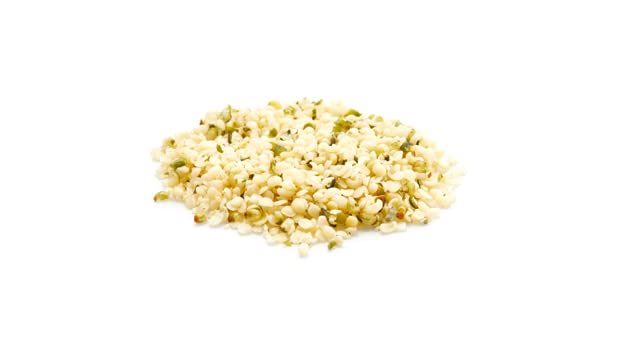 Yupik Canadian Hulled Hemp Seeds, 2.2 lb (35.2 oz), Gluten-Free, Kosher, Vegan, Raw Seeds, Shelled Hemp Hearts, Salt-Free, Sourc