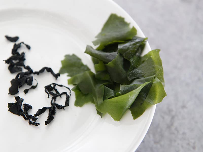 Yuho Wakame Seaweed 8 Oz New Season Dried Wakame Vegan Non-Gmo Wakame Seaweed For Miso Soup 227G