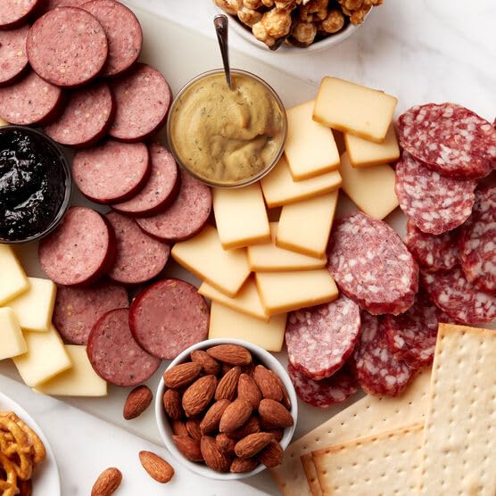 Hickory Farms Party-Size Signature Beef Summer Sausage, 26 ounces | Great for Snacking, Gifts, Entertaining, Charcuterie, Ready