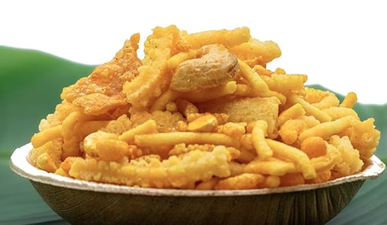 Grand Sweets And Snacks, Adukale Combo - B (Pack Of 4) Contains - Gss Special Mixture 250Gms, Gss Karaboondi 250Gms, Adukale Kay