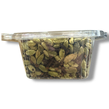 Cardamom and Cloves Spice Blend