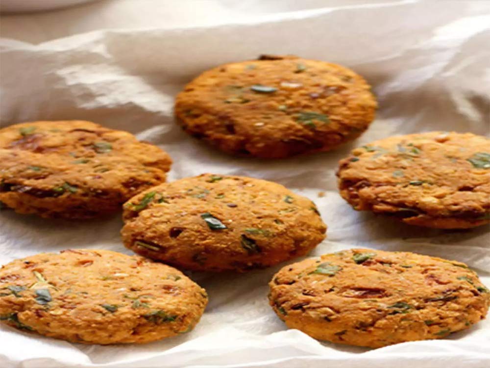 Organic Flame Raisins Seedless No Added Sugar, Non Gmo, Vegan, Pesticide Free Unsulfured Vegan Bulk Us Grown, By Baltoro Foods (8 Oz)