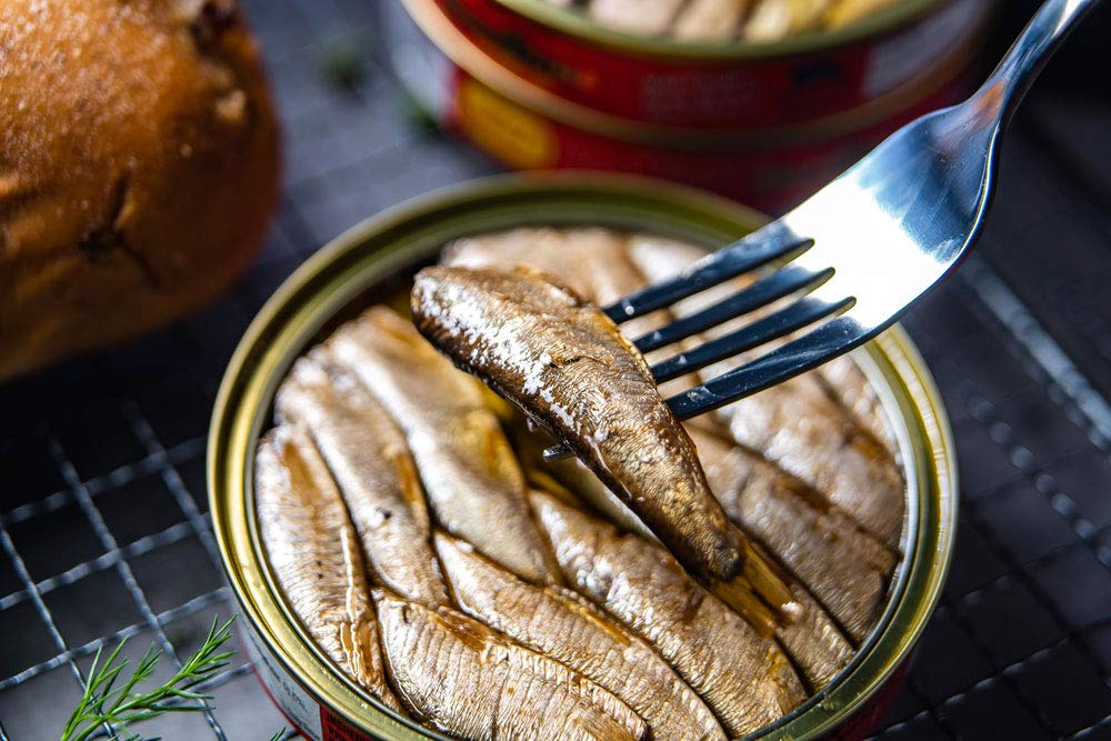 MW Polar Sardines, Smoked in Olive Oil, 4.23 Oz, Pack of 12