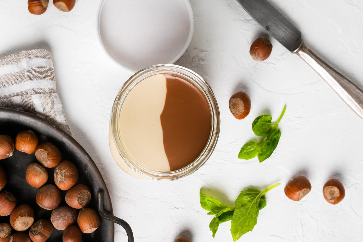 Takovo Eurocrem Hazelnut Cocoa Spread, 800g, 1.76 lb, Delicious Chocolate Flavor
