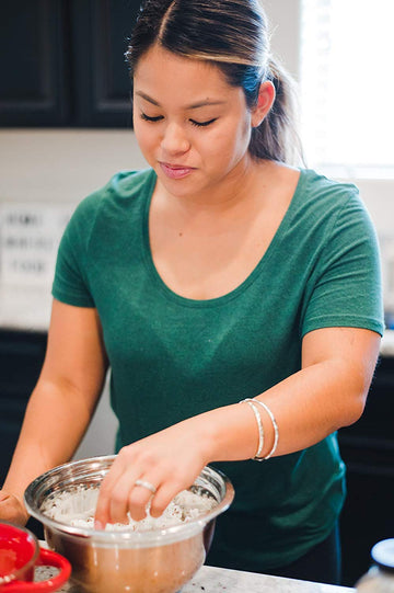 Amish Country Popcorn | Garlic Parmesan Seasoning - 5.25 oz | Old Fashioned, Non-GMO and Gluten Free