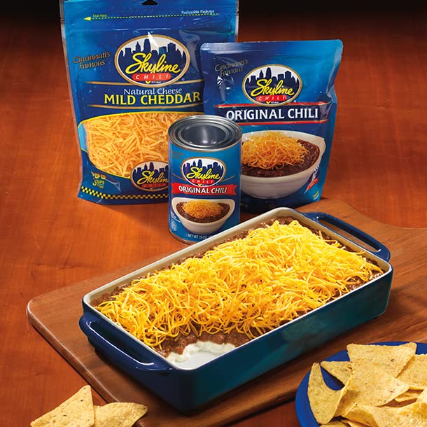 Skyline Chili Bundle Pack - 8 Cans of 15 oz Skyline Original Canned Chili with 1 Bag of 8 oz Skyline Oyster Crackers, Authentic