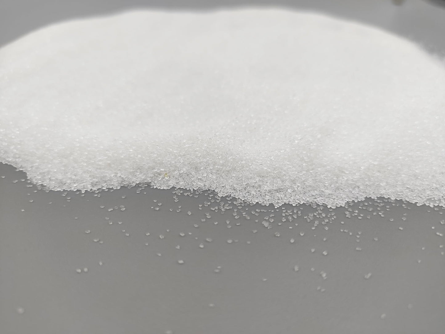 Clonynix 5oz White Sanding Sugar Sprinkles - Fine Decorative Crystals for Baking, Cakes, Cookies, Cupcakes, Ice Cream Toppings