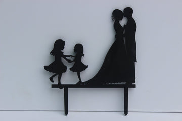 Meijiafei Personalized Bride And Groom With 2 Little Girls Dancing Wedding Decoration