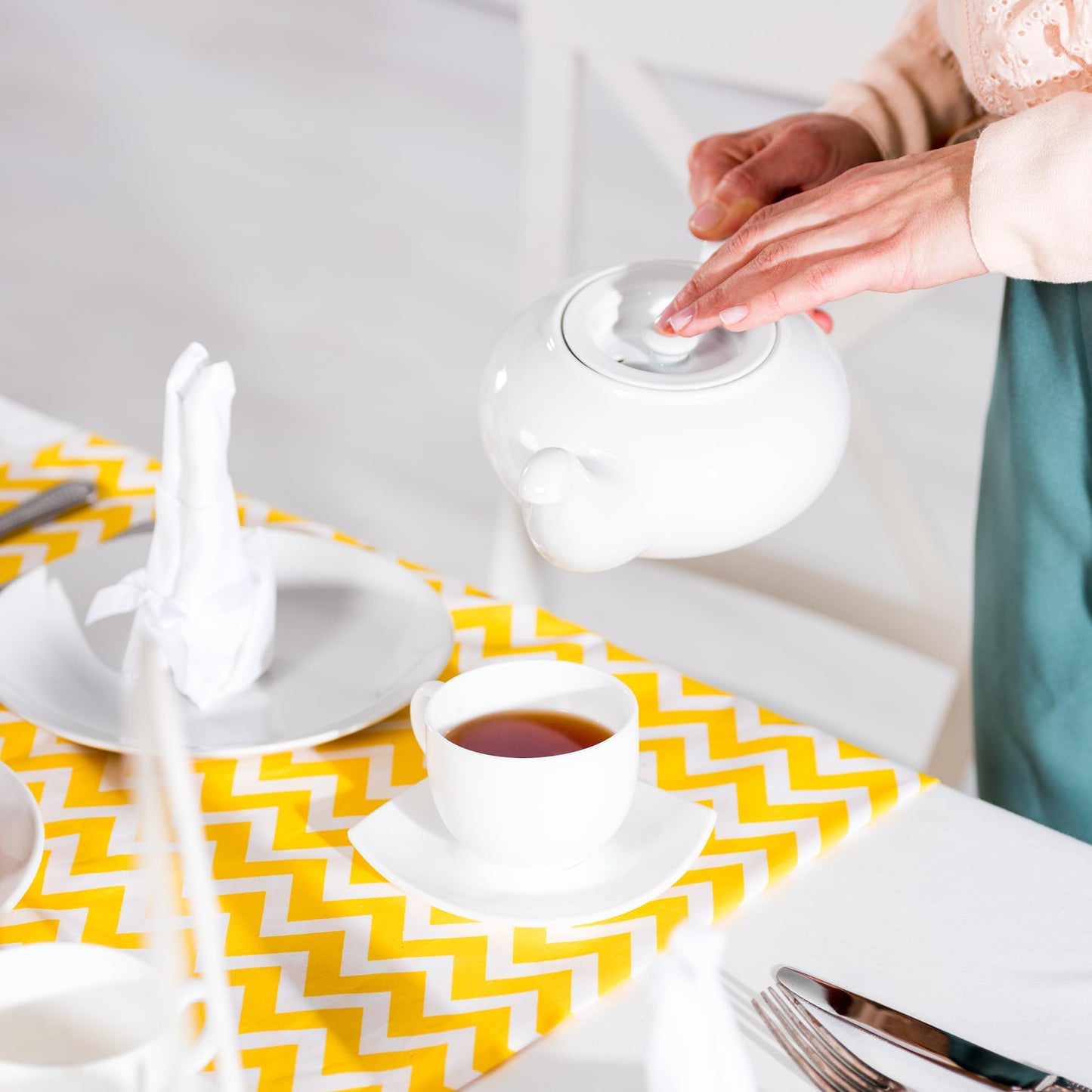 Jovvily Dandelion Leaves - 8 Oz - Cut & Sifted - Herbal Tea - Cuisine Garnish