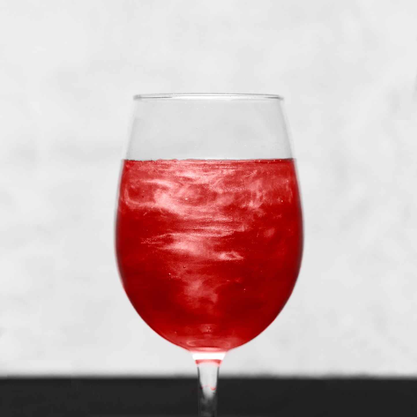 Tinker Dust - Christmas Red (4G, 1X Mini Pump) Edible Glitter For Desserts, Beverages, Cupcakes, Cake Pops And Cookies By Bakell