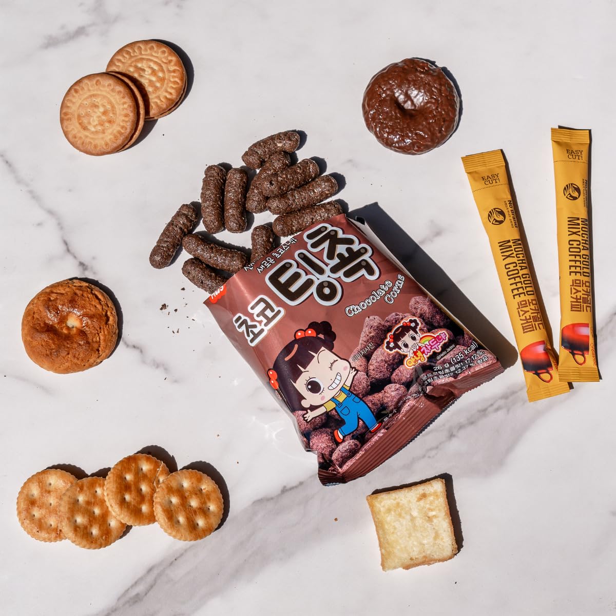 Asiatic Dishes Authentic Korean Snack Box - 24 Count Variety Pack With Cookies, Crackers, Coffee Mix & Candy - Premium Gift Care