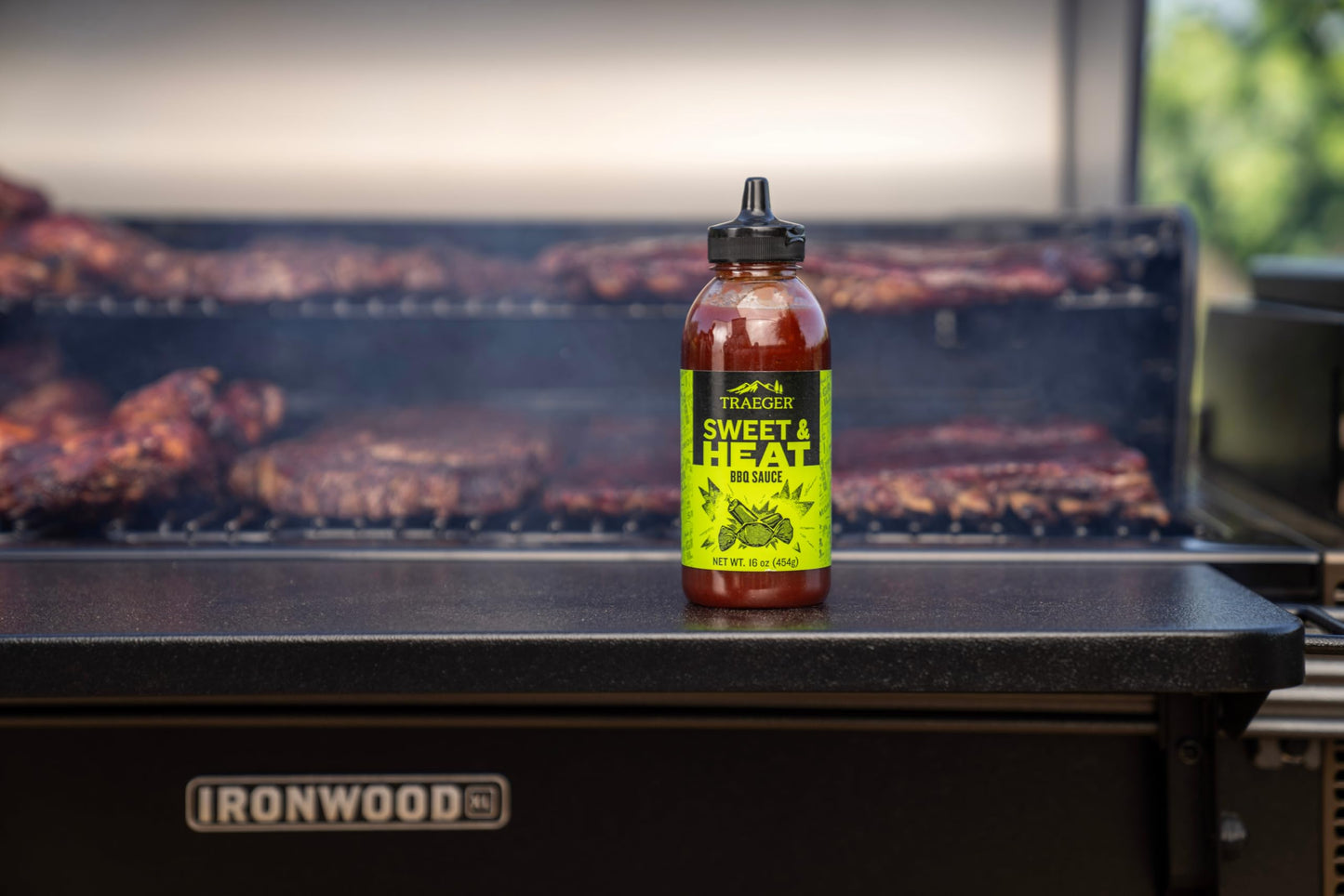 Traeger Grills Sweet & Heat BBQ Sauce SAU065 500ml Red