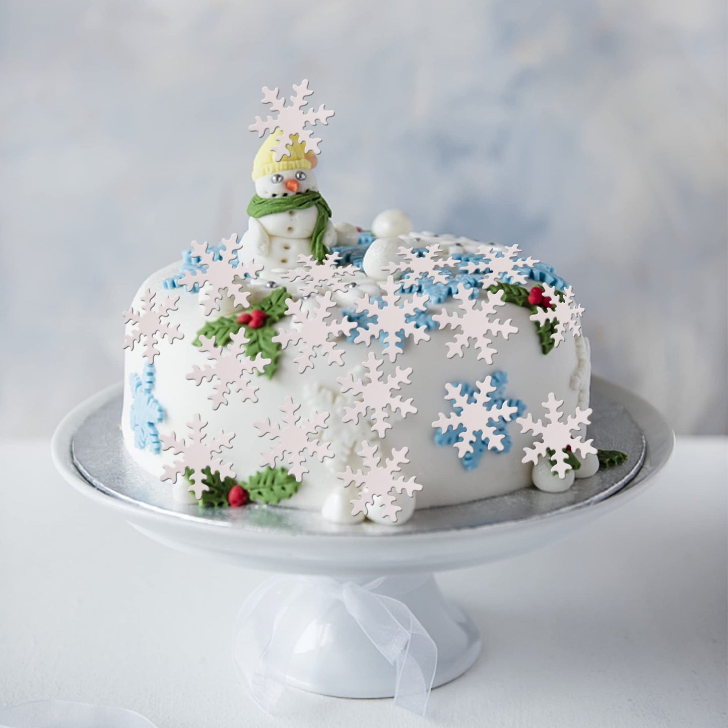 50 PCS White Edible Snowflake Cupcake Toppers Winter Frozen Snowflake Cupcake Picks Rice Paper Snowflake Cake Decorations for Wi