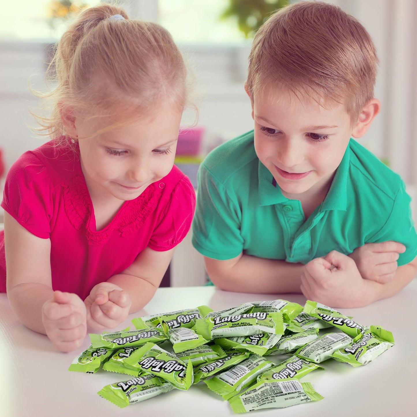 Laffy Taffy Gluten-Free Tangy Halloween Candy - (2Lb) Sour Green Apple Deliciously Stretchy Candy For Snacking And Sharing - Taf