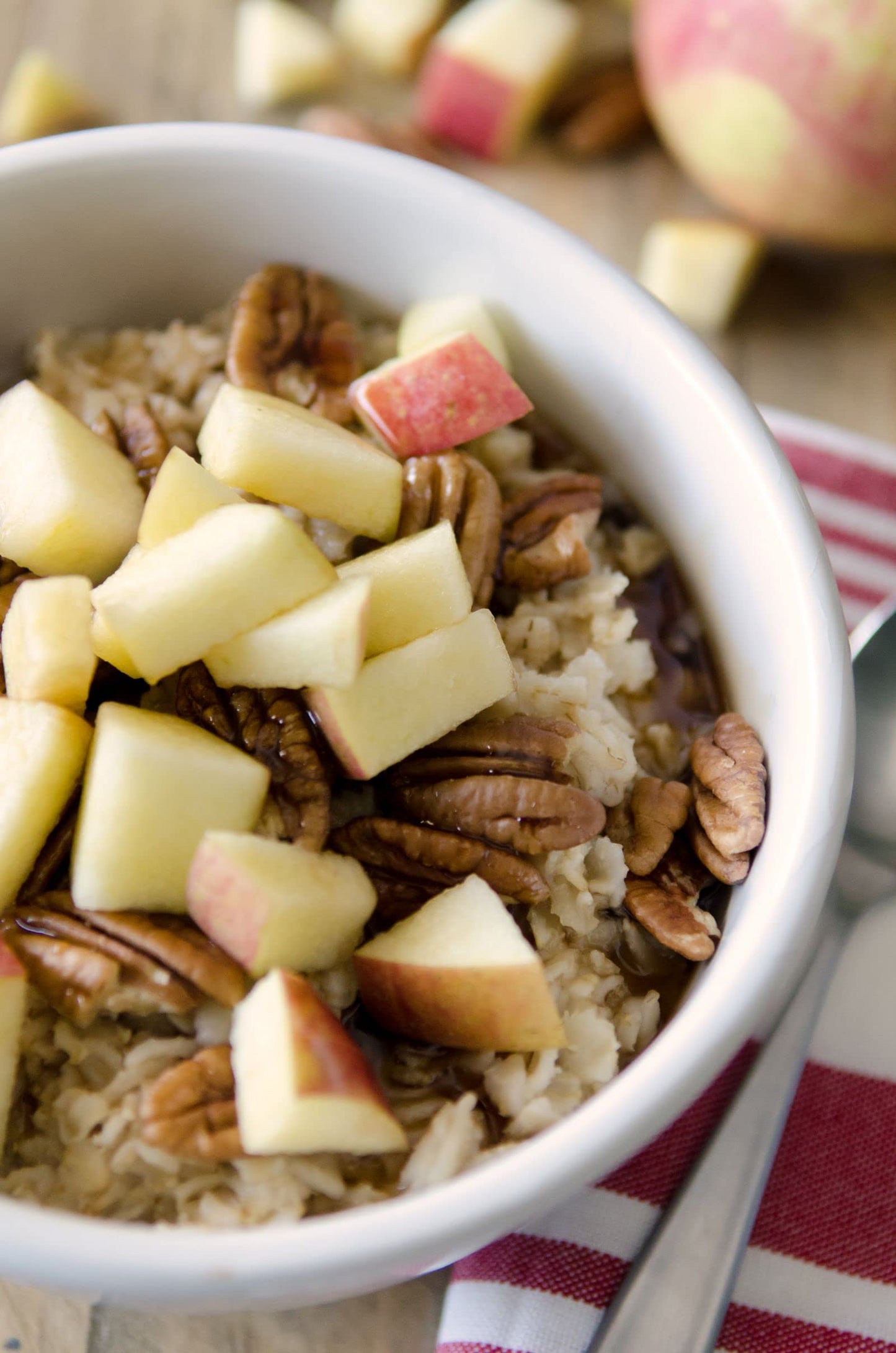 Bobs Red Mill Extra Thick Rolled Oats, 32 Oz