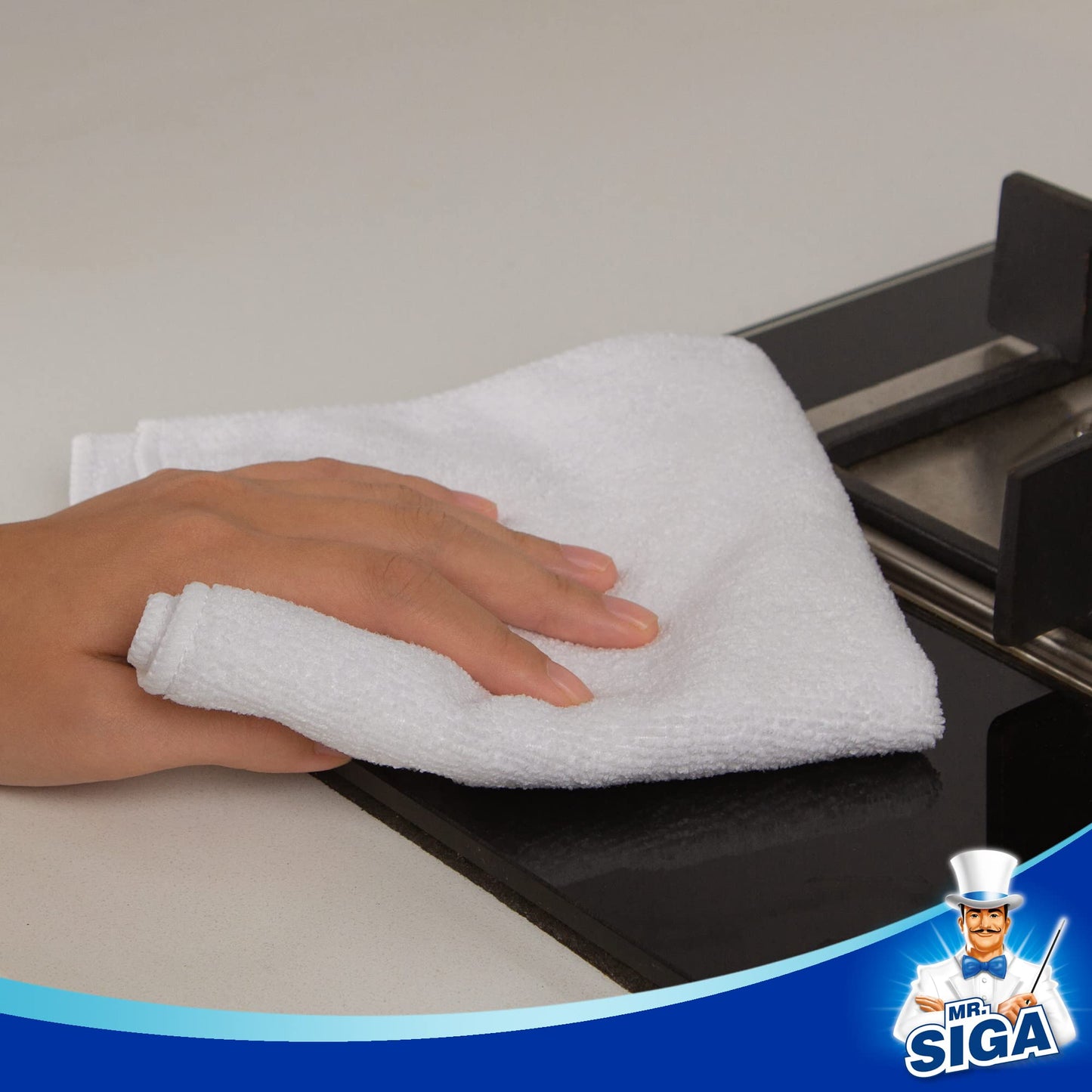 Mrsiga Microfiber Cleaning Cloth, All-Purpose Microfiber Towels, Streak Free Cleaning Rags, Pack Of 12, White, Size 32 X 32 Cm(1