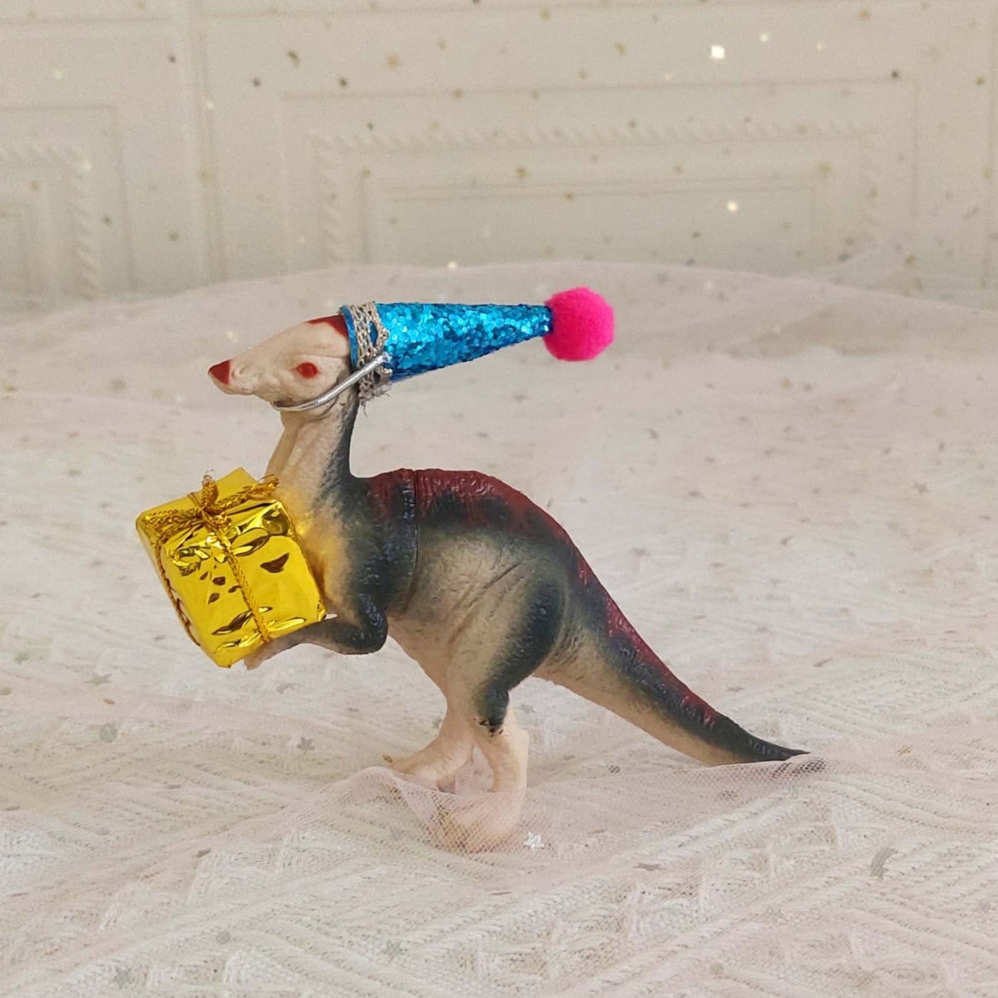 Parasaurolophus Dinosaur Cake Toppers, Parasaurolophus Dinosaur Cake Topper With Birthday Party Hat For Boys Girls Wild One Birt