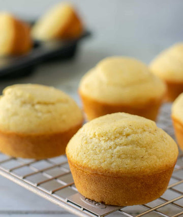 White Lily Self-Rising Buttermilk White Cornmeal Mix Enriched