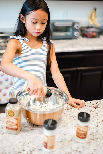 Amish Country Popcorn | Seasoning Variety Pack | Sour Cream and Onion & Cheddar Cheese Popcorn Topping | 2 Pack Flavor Variety B