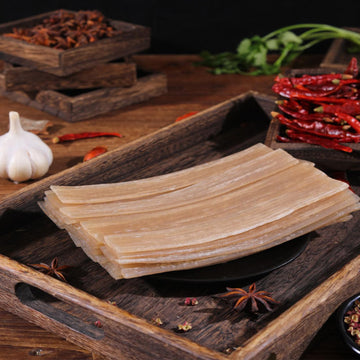 Wide Rice Noodles Drunken Noodles - Sweet Potato Glass Noodles 220 G 7.7 Oz Thick Spicy Chili Oil Broad Noodles For Soft Chewy R