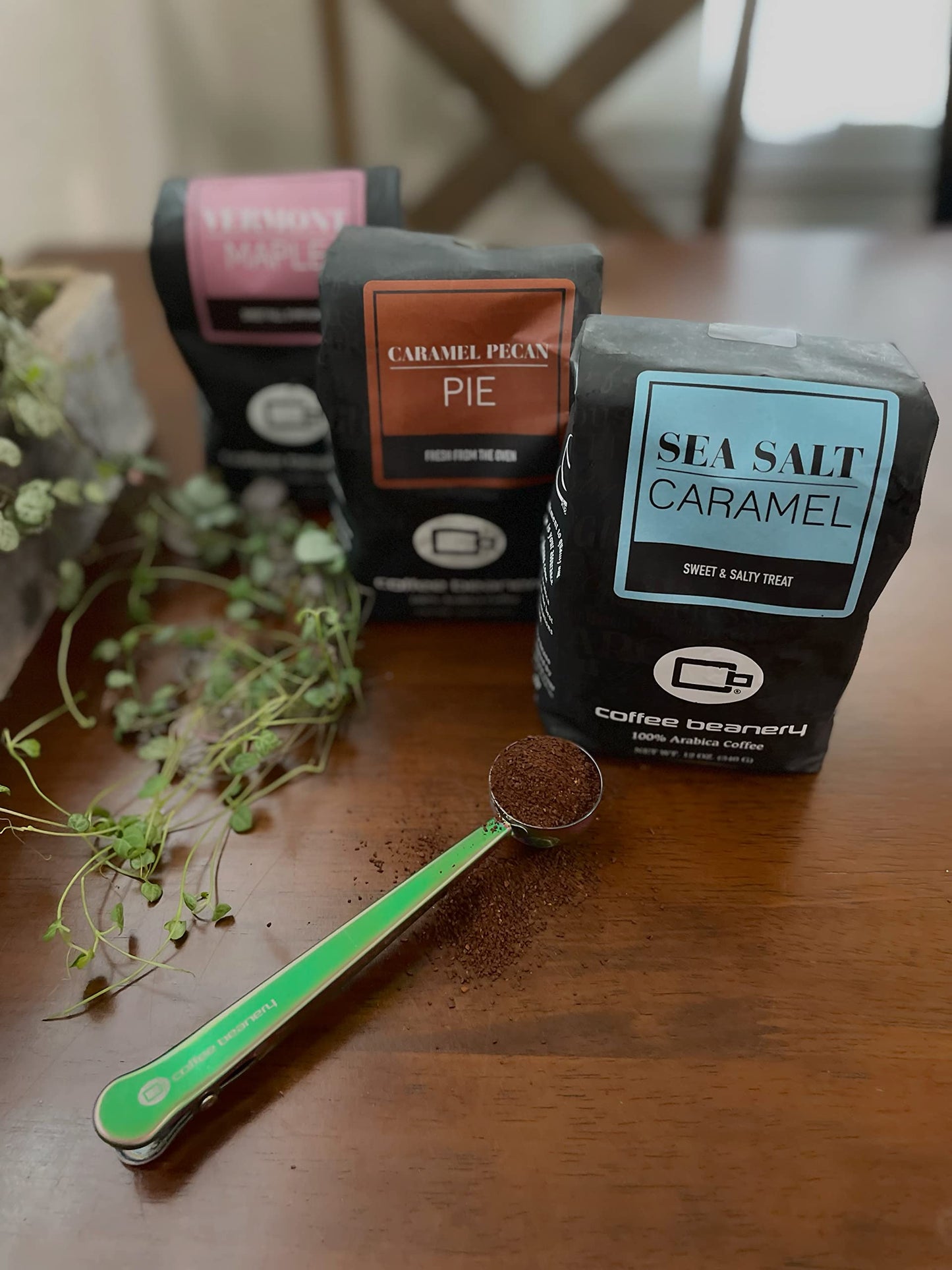 Caramel Pecan Pie Flavored Coffee, Specialty Arabica Coffee, Medium Roast, 12 Ounce, Whole Bean