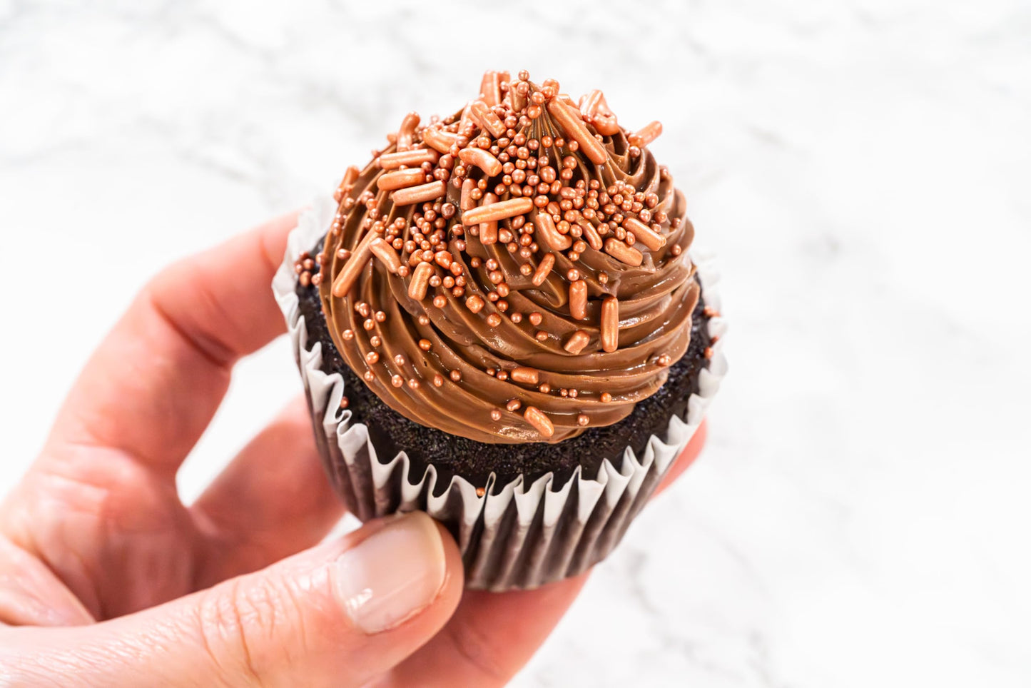 Bakerpan Rose Gold Sprinkles Edible For Cupcakes, Rose Gold Jimmies Sprinkles For Cake Decorating - 4.3 Ounces (Made In Usa)