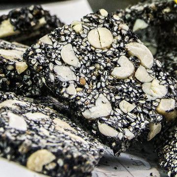 Zhejiang Specialty: Traditional Handmade Black Sesame Peanut Maltose Candy (Peanut And Black Sesame Crispy)