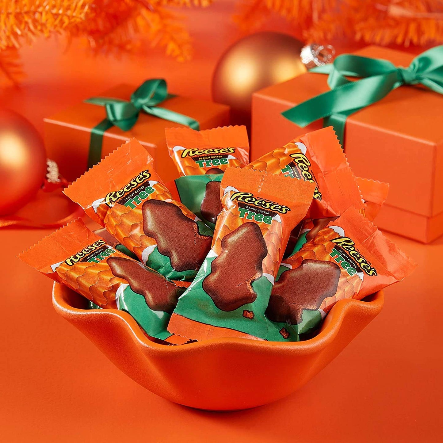 Reeses Holiday Peanut Butter Trees 38 Oz. 60 Pieces, (Pack of 1)