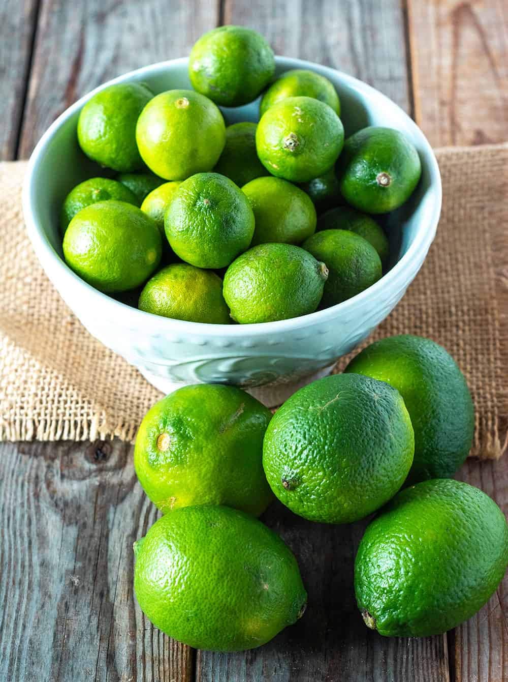 MelissaS Fresh Key Limes (5 Lb) (Fresh Organic Key Limes (10 Lb))