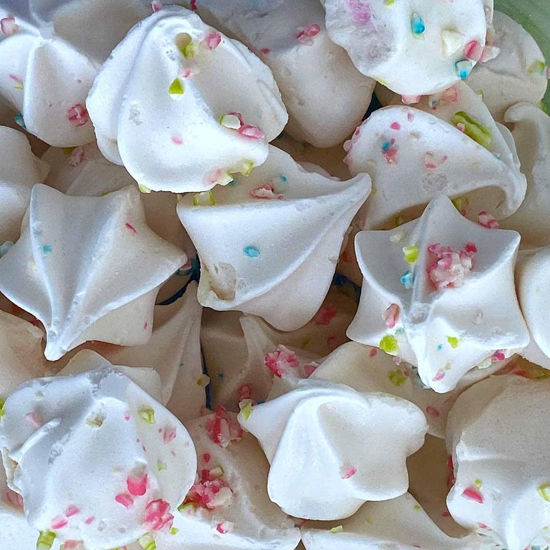 Krunchy Melts Original Meringue Cookies | Vanilla Sprinkles Flavor | Only 90 Calories Per Serving | Fat Free, Gluten Free, Dairy Free (4 Oz)