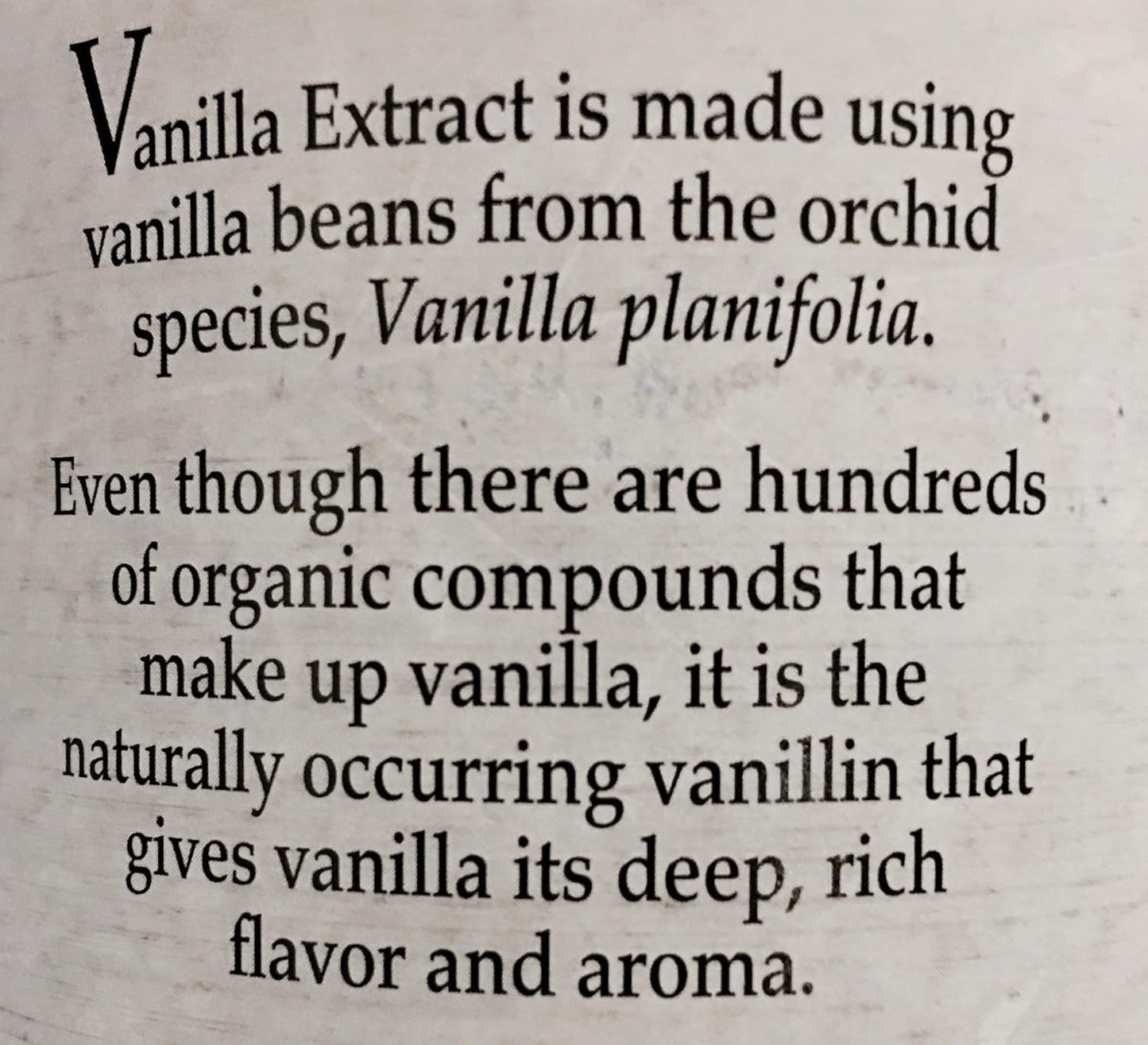 Kirkland Signature Pure Vanilla Extract - 16 Ounces - Natural Flavoring for Baking and Cooking
