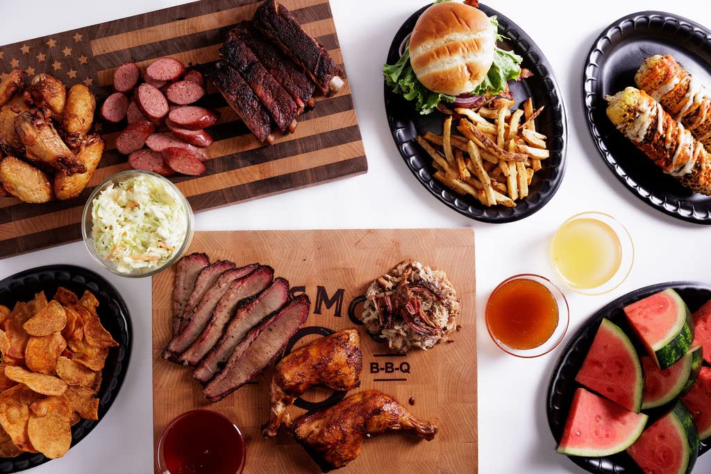 Kosmos Q Maple spirit-inspired flavor BBQ Glaze Sweet & Sticky BBQ Sauce for Ribs Chicken Pork or Brisket Competition-Ready Barbecue Glaze with Real Maple Syrup & Kentucky spirit-inspired flavor American Made 15.5 Oz Bottle