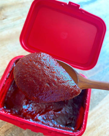 Gochujang Korean Red Chili Pepper Paste, Mild Hot Sauce, Spicy, Sweet And Savory Korean Traditional Fermented Condiment, 2.2Lb (1Kg)