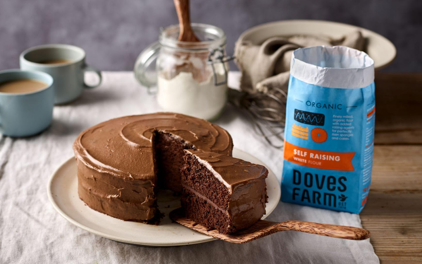 Doves Farm Organic Self Raising White Flour | Versatile Self Rising Flour For Different Dishes | Ideal For Cakes Or Baking | Uk Milled | Kosher | 35.27 Oz (2 Packs Of 1 Kg)