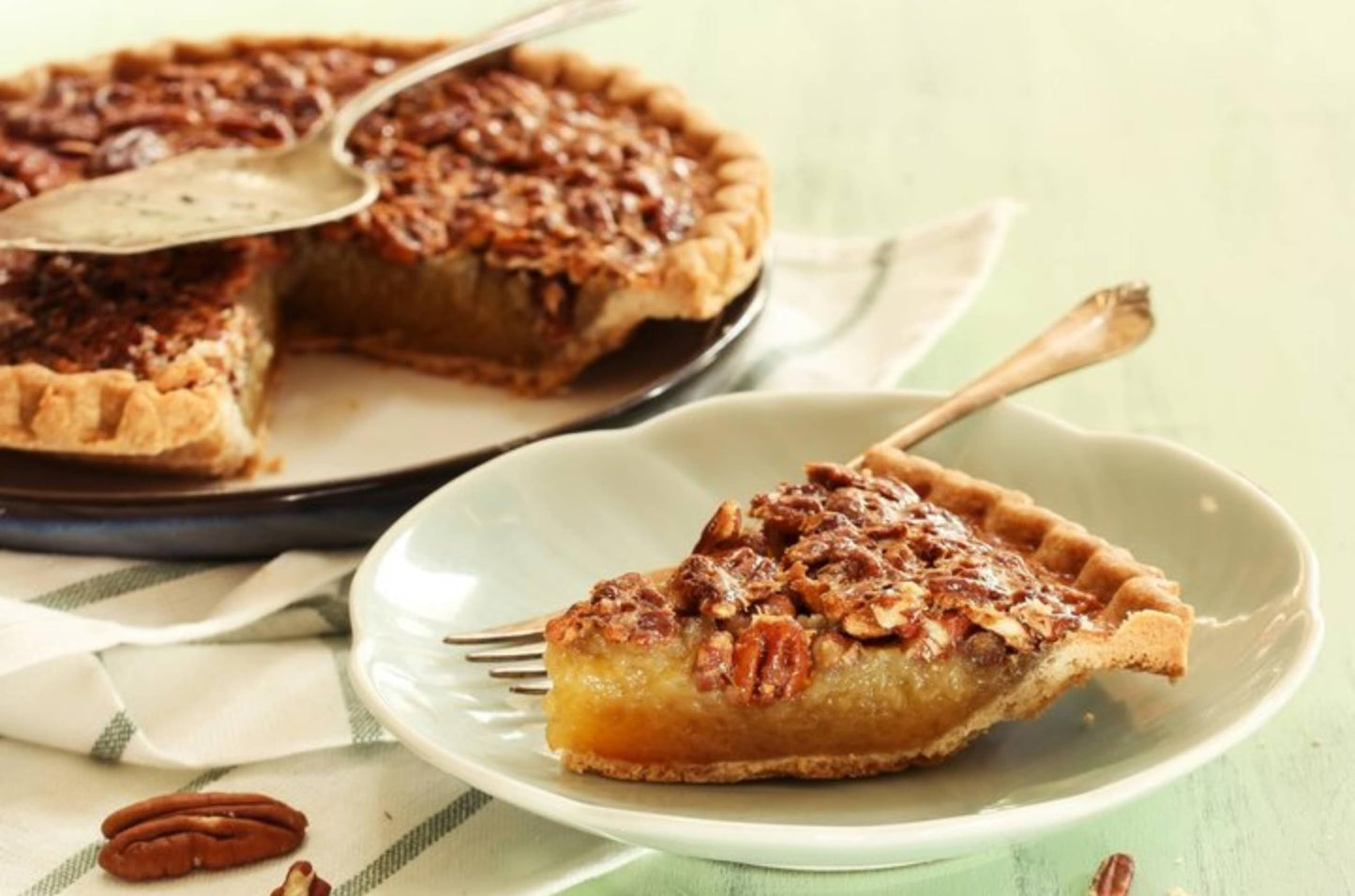 Andy Anand Sugar Free Pecan Pie - Enjoy The Amazing Taste Of A Classic Pecan Pie Without The Sugar! Perfect For Guilt-Free Celeb