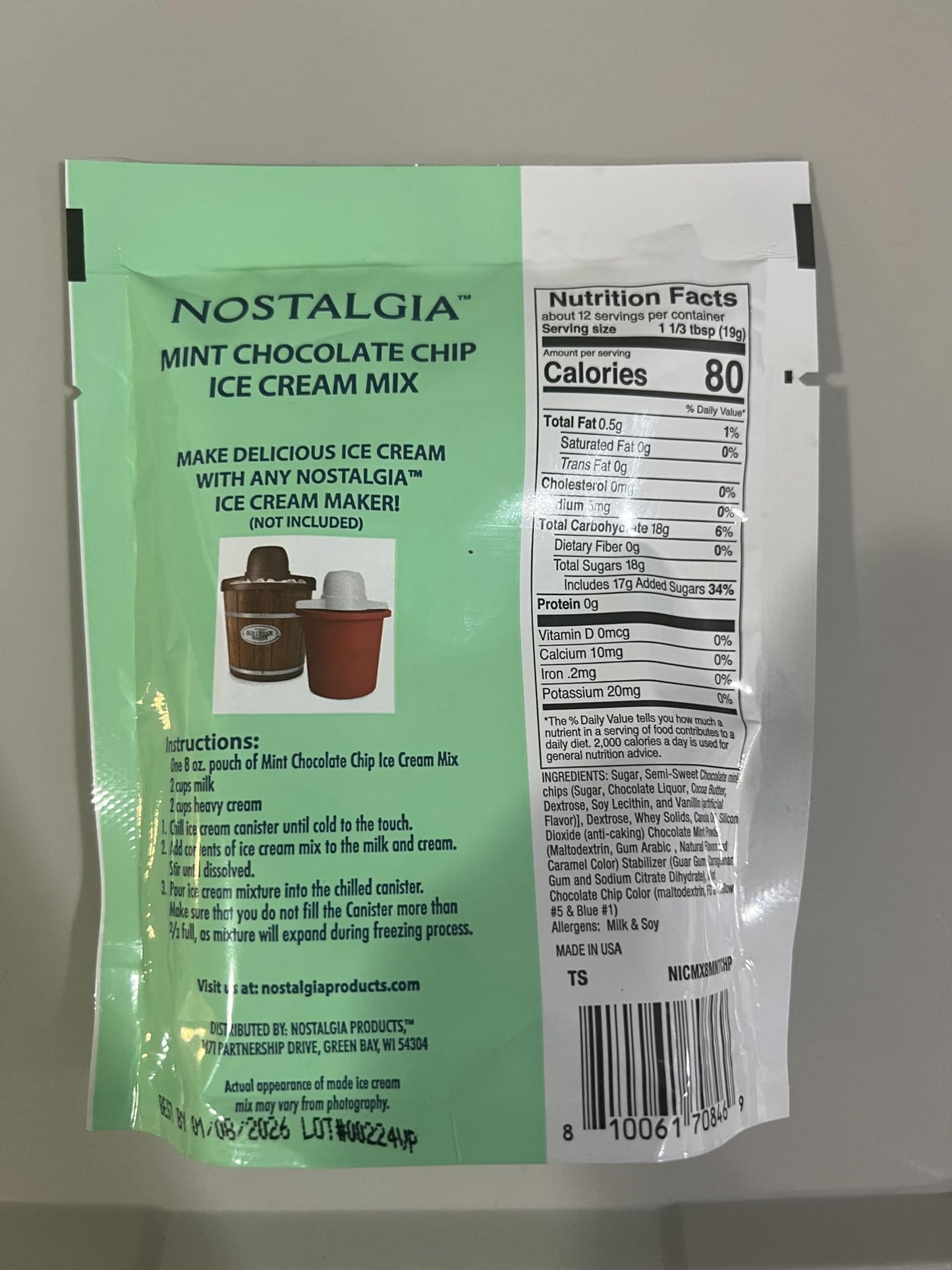 Nostalgia 2-Quart Homemade Premium Mint Chocolate Chip Ice Cream Starter Mix