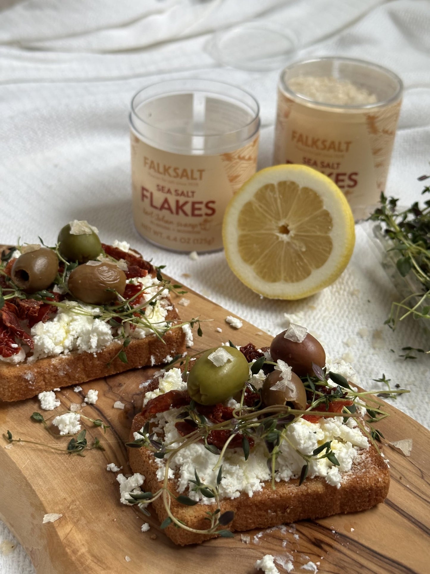 FALKSALT | Wild Mushroom Sea Salt Flakes 4.4oz. | Gourmet Finishing Salt | Non-GMO, Kosher and Halal Certified