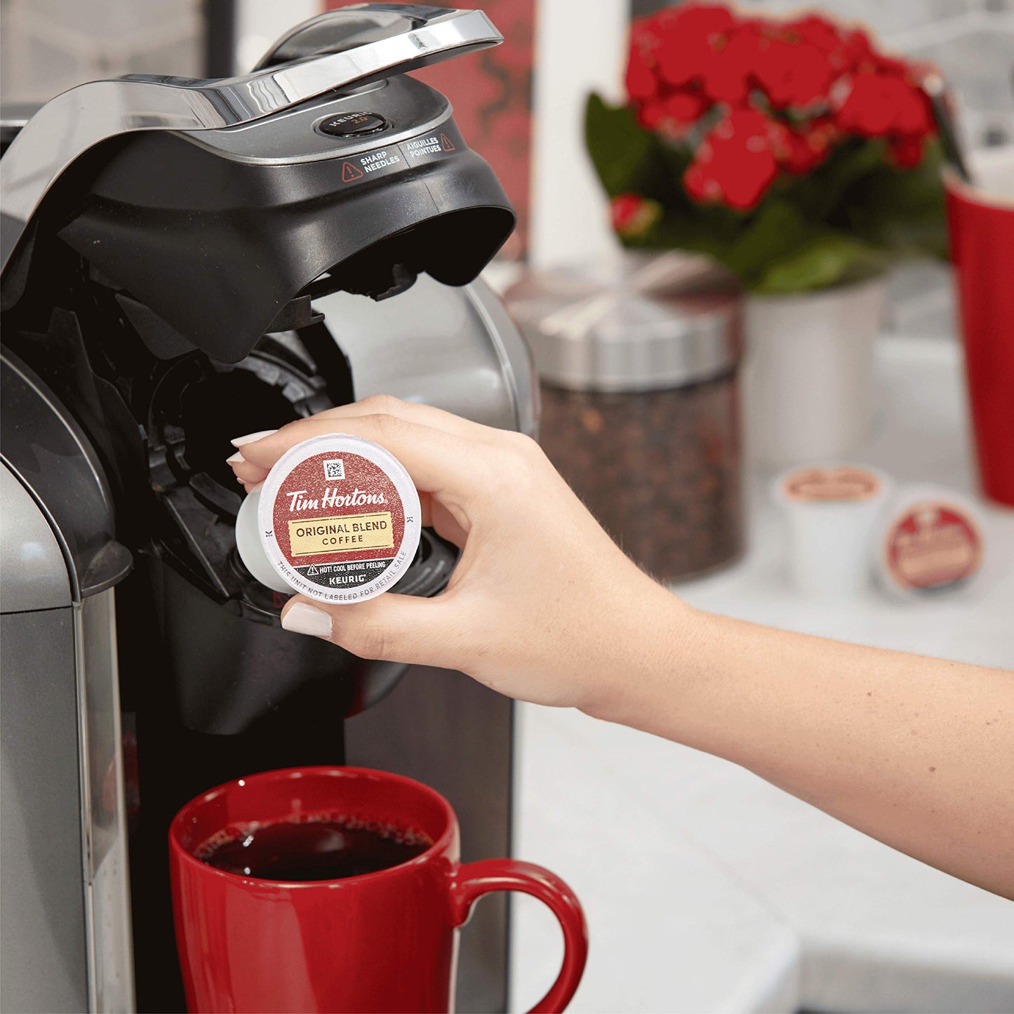 Tim Hortons Original Blend Medium Roast Coffee K-Cup Pods 32ct Red Compatible with Keurig malt-inspired