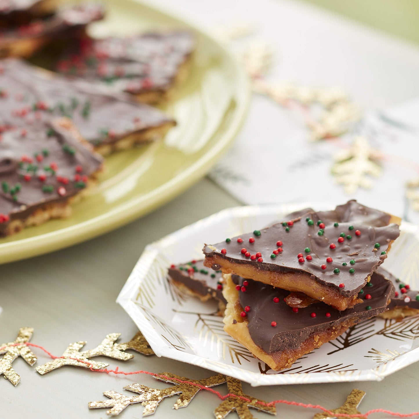 Wilton Bulk Nonpareils Christmas Sprinkles