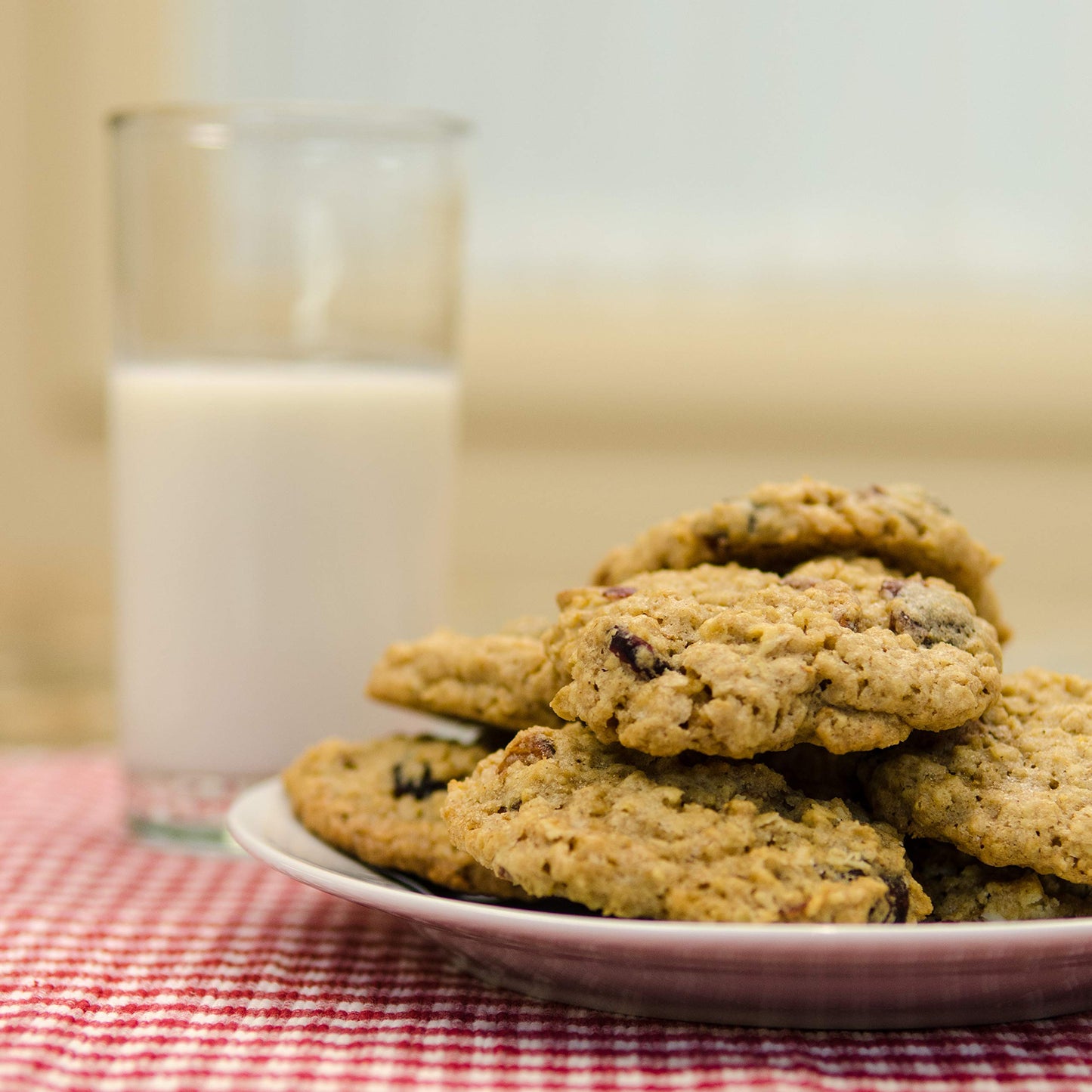 Bob's Red Mill Quick Cooking Rolled Oats, 32 Ounce