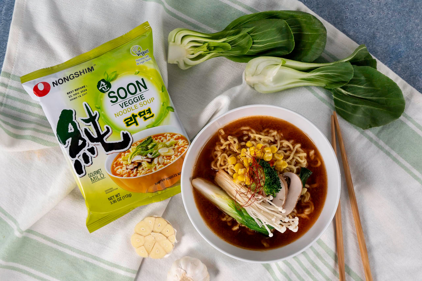 Nongshim Gourmet Soon Veggie Ramyun Vegan 4 pack, Mild Spicy, Dried Vegetable Flakes, Ramyun Noodles with Soup Mix