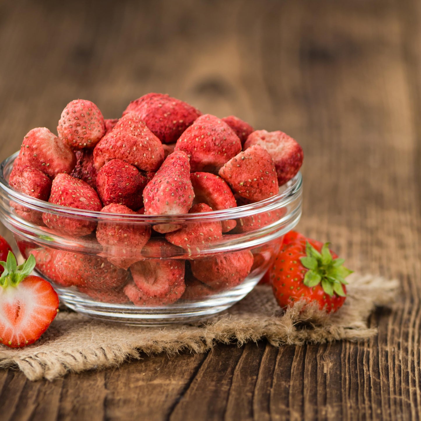 Anna And Sarah Freeze Dried Slice Strawberries 4 Oz, 100% Natural Sliced Fruit, Great For Healthy Snacks, Smoothies Or Trail Mix