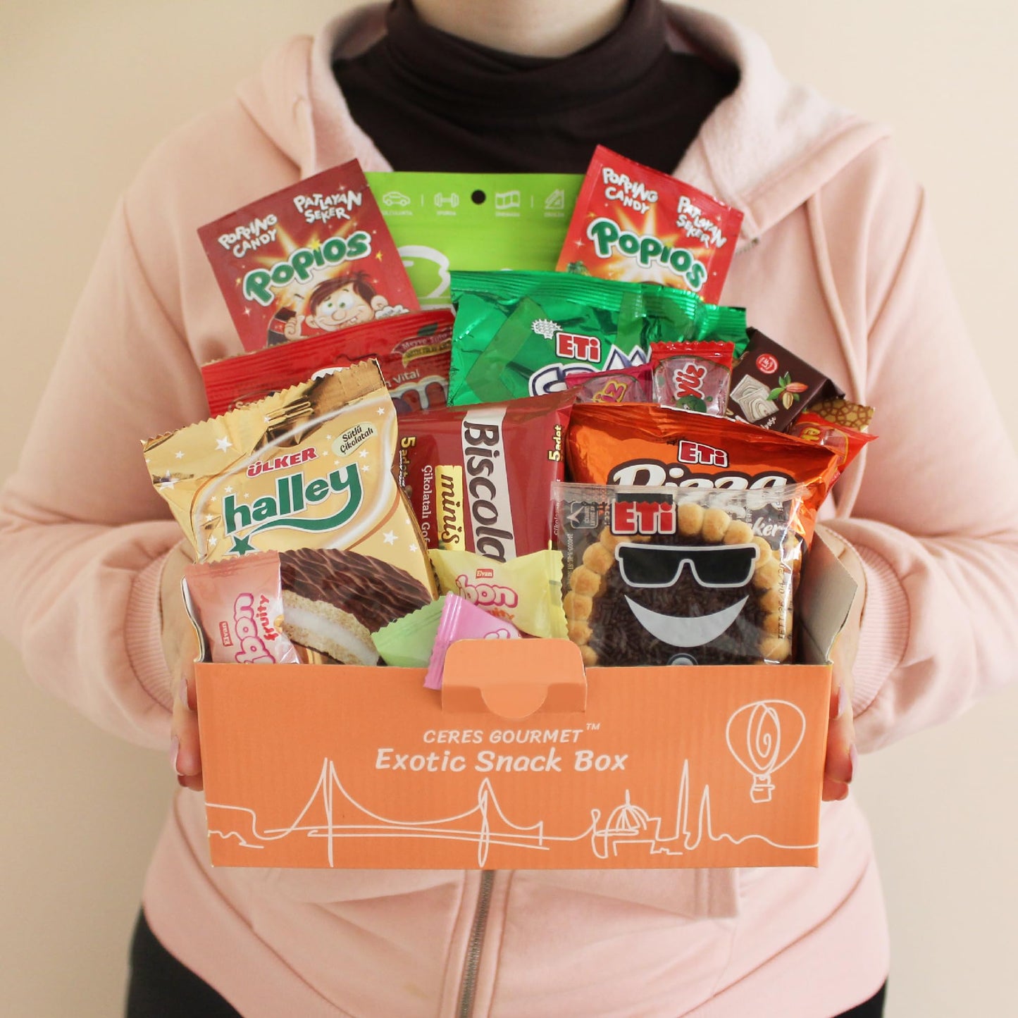 Ceres Gourmet International Snack Box - 12 Varieties, 15+ Premium Foreign Rare Snacks & Candies for Christmas & Thanksgiving