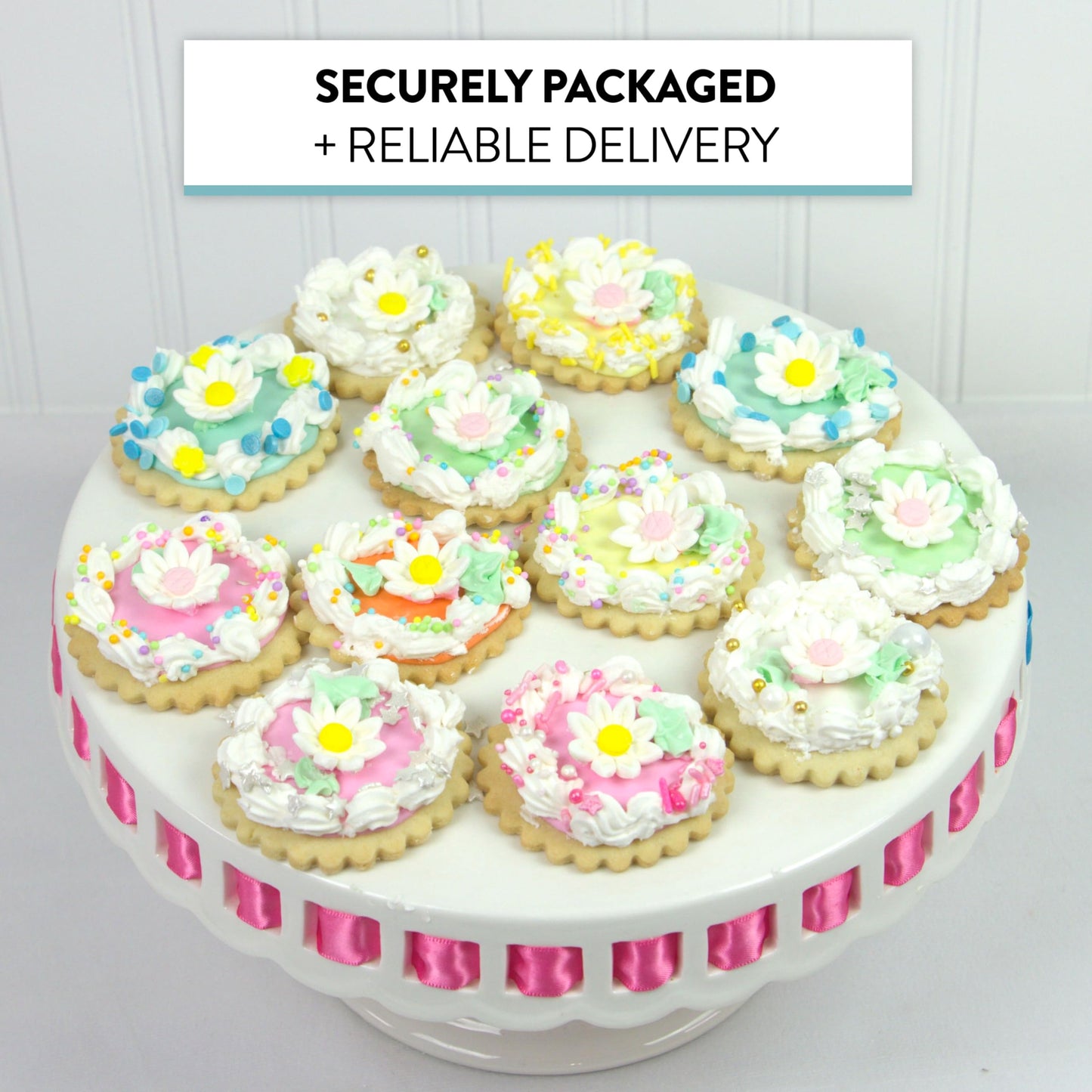 Global Sugar Art Daisy Sugar Cake Flowers, White Petals, Pink Centers Unwired, Small 36 Count by Chef Alan Tetreault