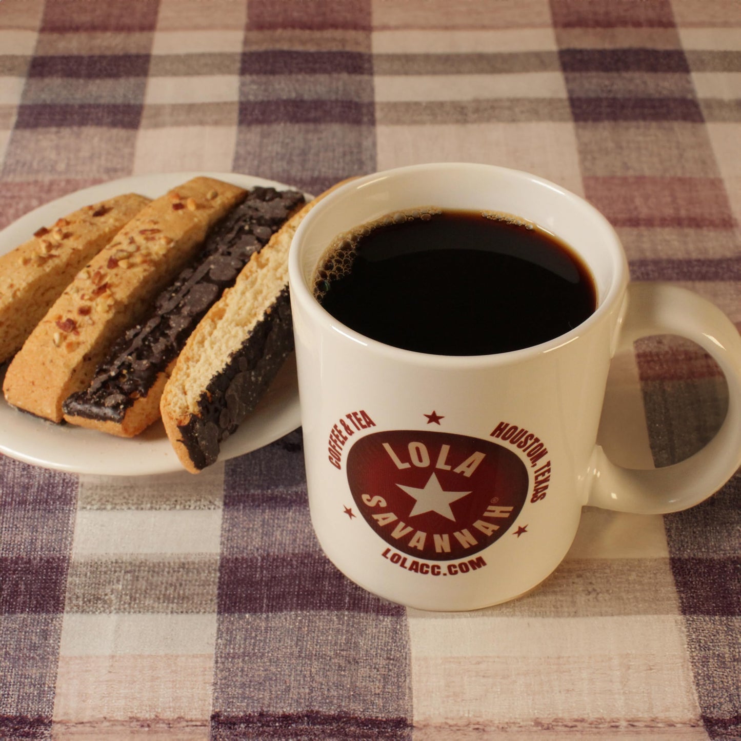 Lola Savannah Vanilla Cinnamon Pecan Whole Bean Caffeinated Coffee, 2Lb