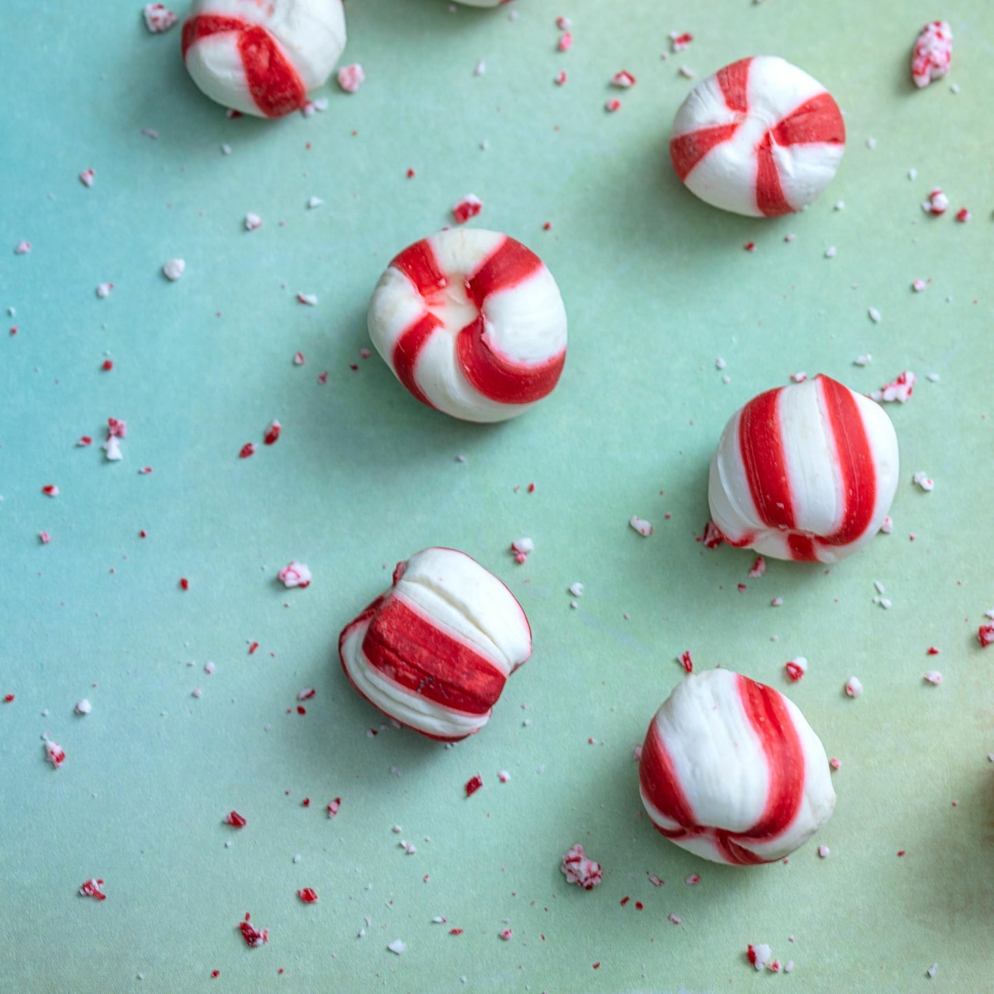 Peppermint Puffs Candy Mints - 4 Pound Bulk Individually Wrapped - Classic Holiday Candies - 360 Pieces