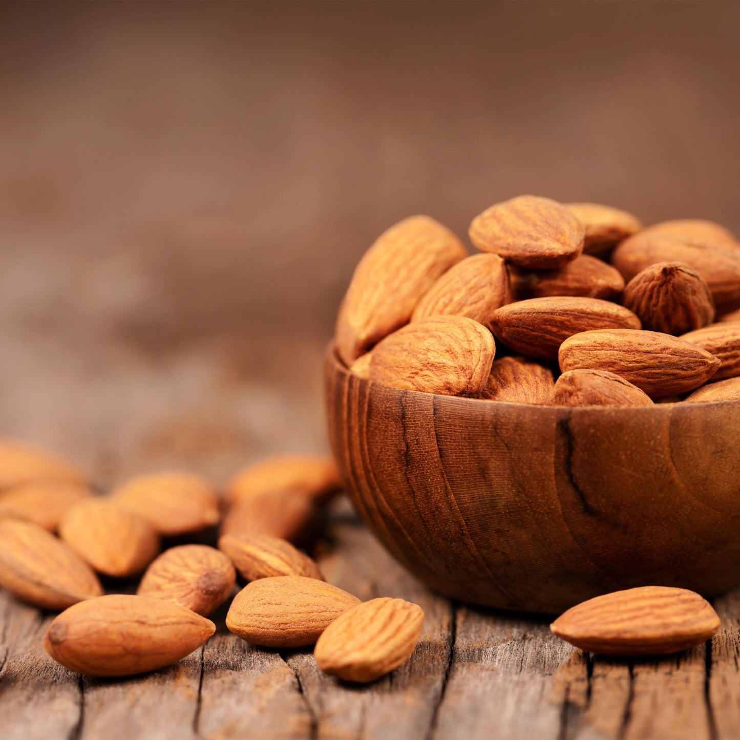 Yupik Organic Raw European Almonds, 2.2 Lb, Non-Gmo, Vegan, Gluten-Free, Good Source Of Protein, Fiber, Iron & Calcium, Low In C