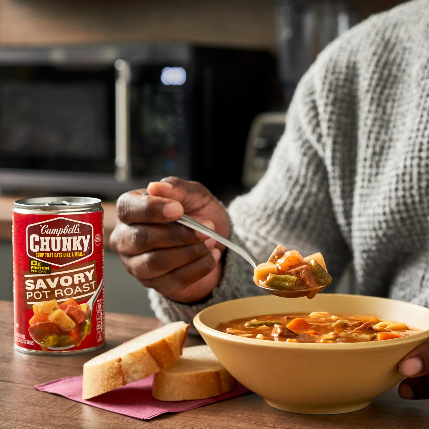 Campbells Chunky Soup, Savory Pot Roast Soup, 18.8 oz Can