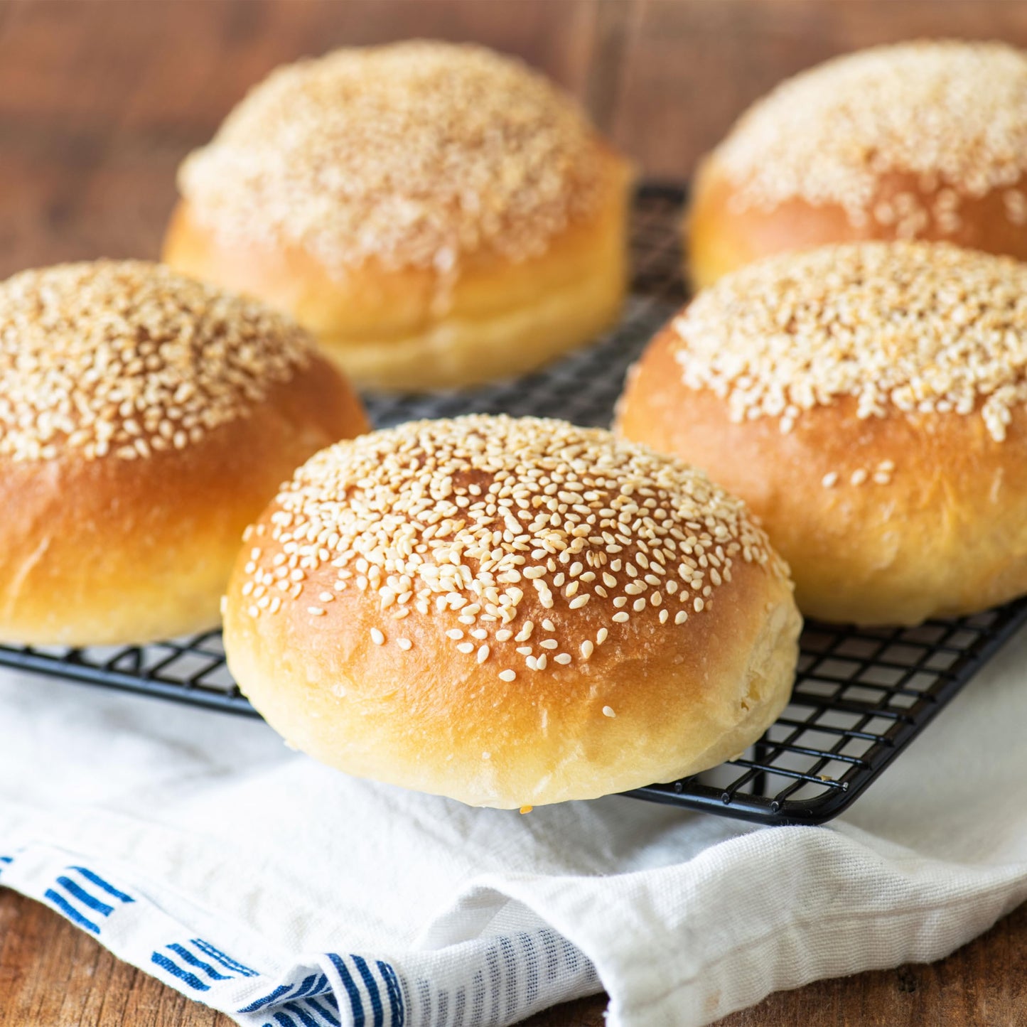 Yupik Natural Sesame Seeds, 2.2 lb (35.2 oz), Gluten-Free, GMO-Free, Kosher, Vegan, Raw, Unroasted, Unsalted, Plant-Based Protei