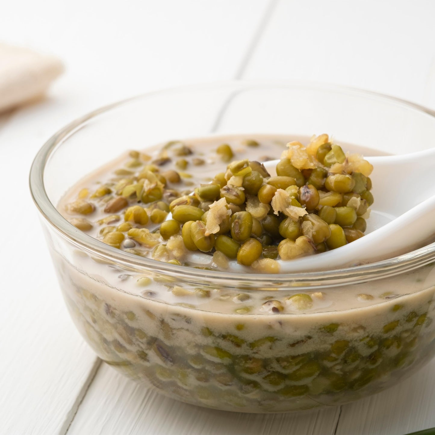 Yupik Organic Mung Beans, 2.2 lb (35.3 oz), USDA Certified, Kosher, Gluten-Free, Dried Legumes, Excellent Source of Protein & Fi